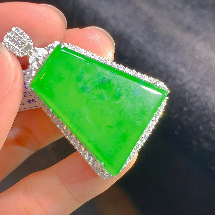 【闪购商品】翡翠颈饰银S925镶嵌翡翠