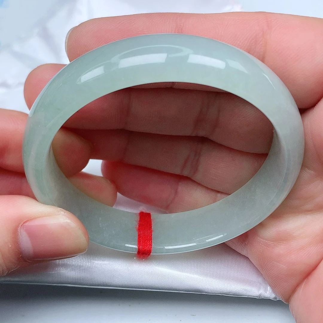 翡翠手镯未镶嵌天然