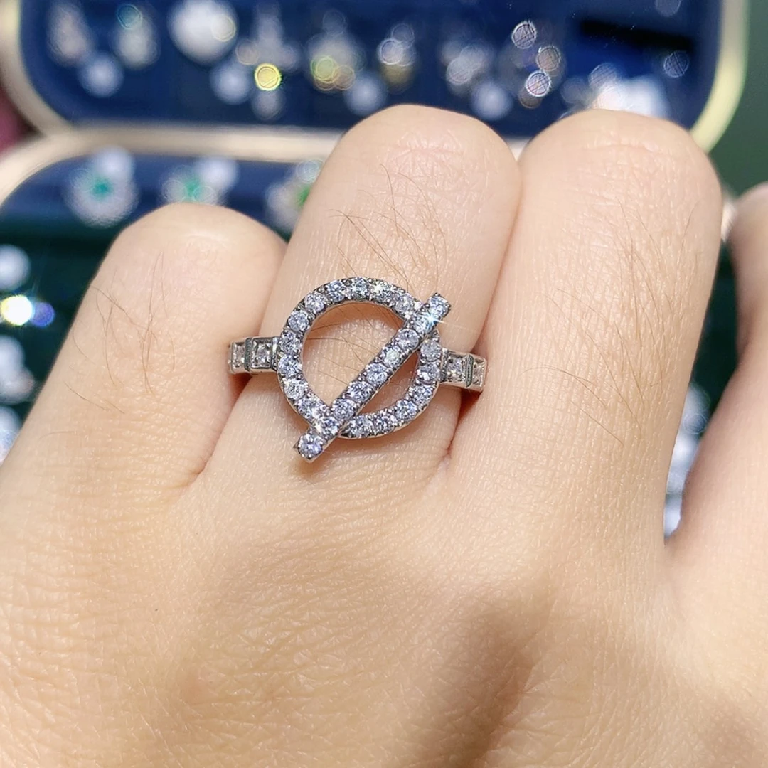 【闪购商品】18K金镶嵌戒指/指环钻石