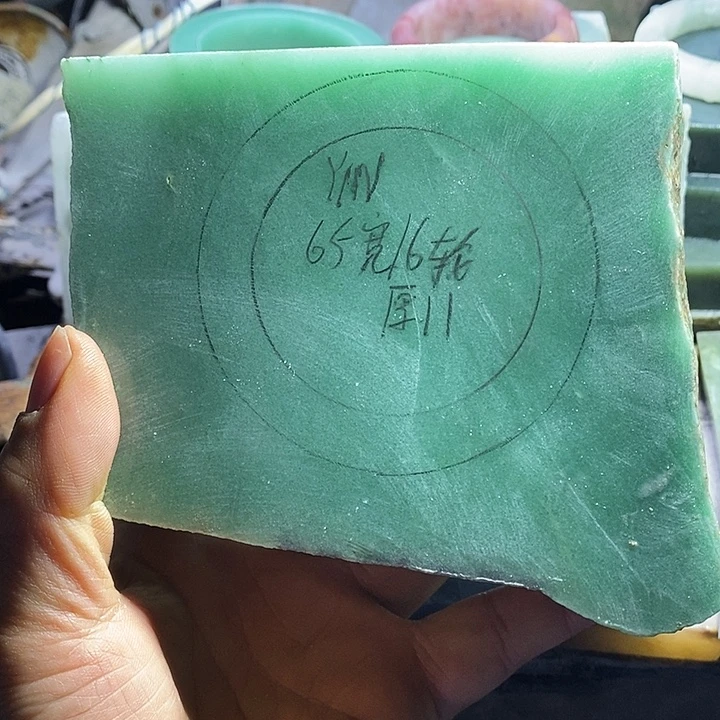 Y***G东陵石未镶嵌手镯加工定制