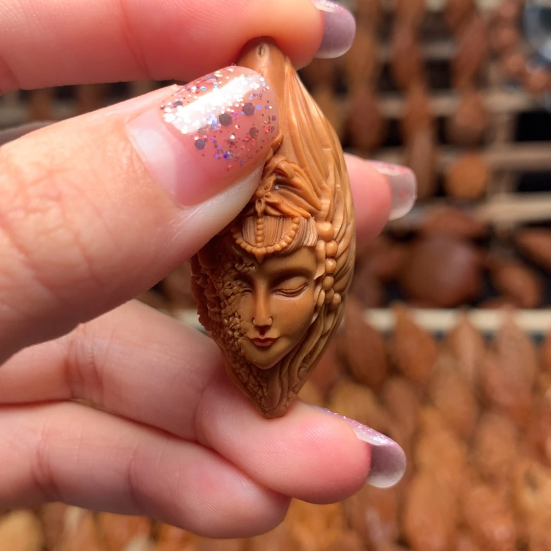 把件橄榄核胖*楼兰美女