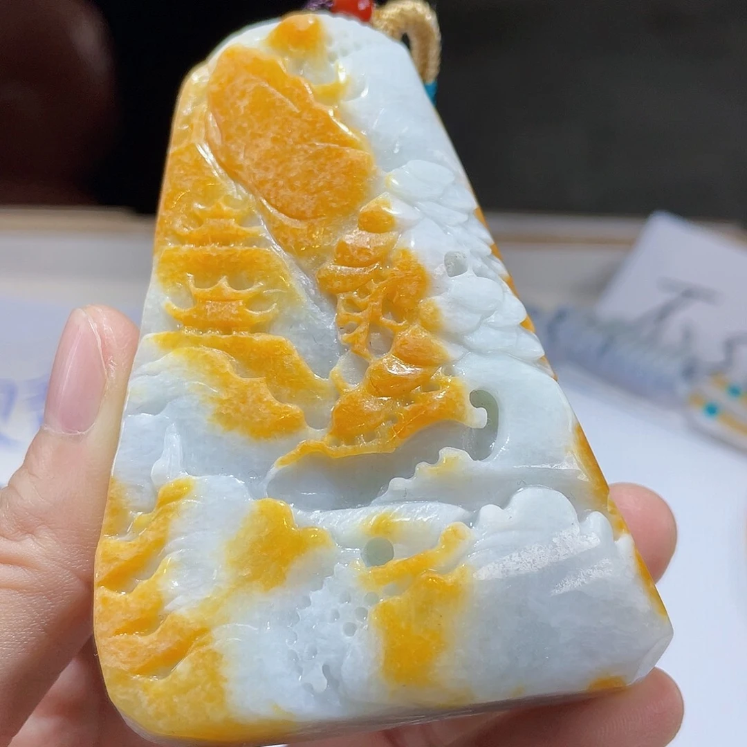 颈饰未镶嵌翡翠一