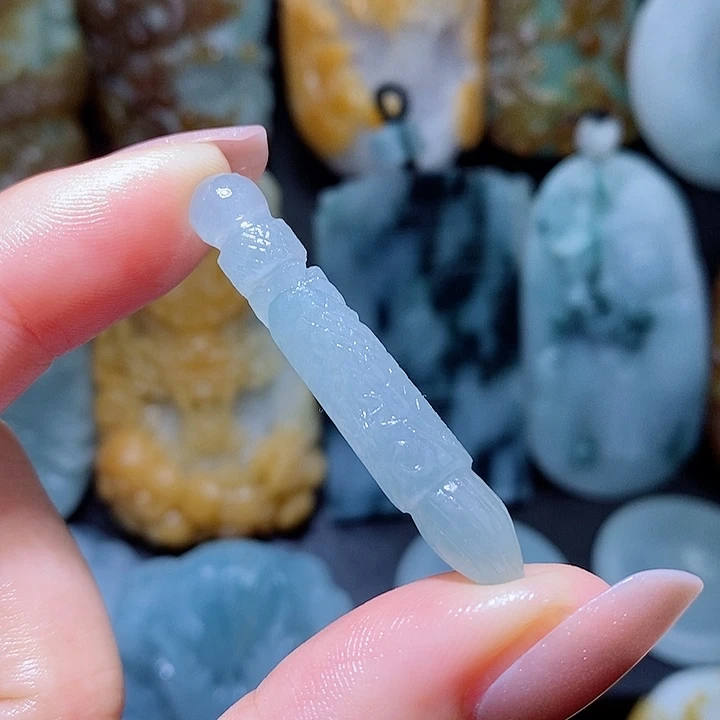 定制翡翠未镶嵌翡翠