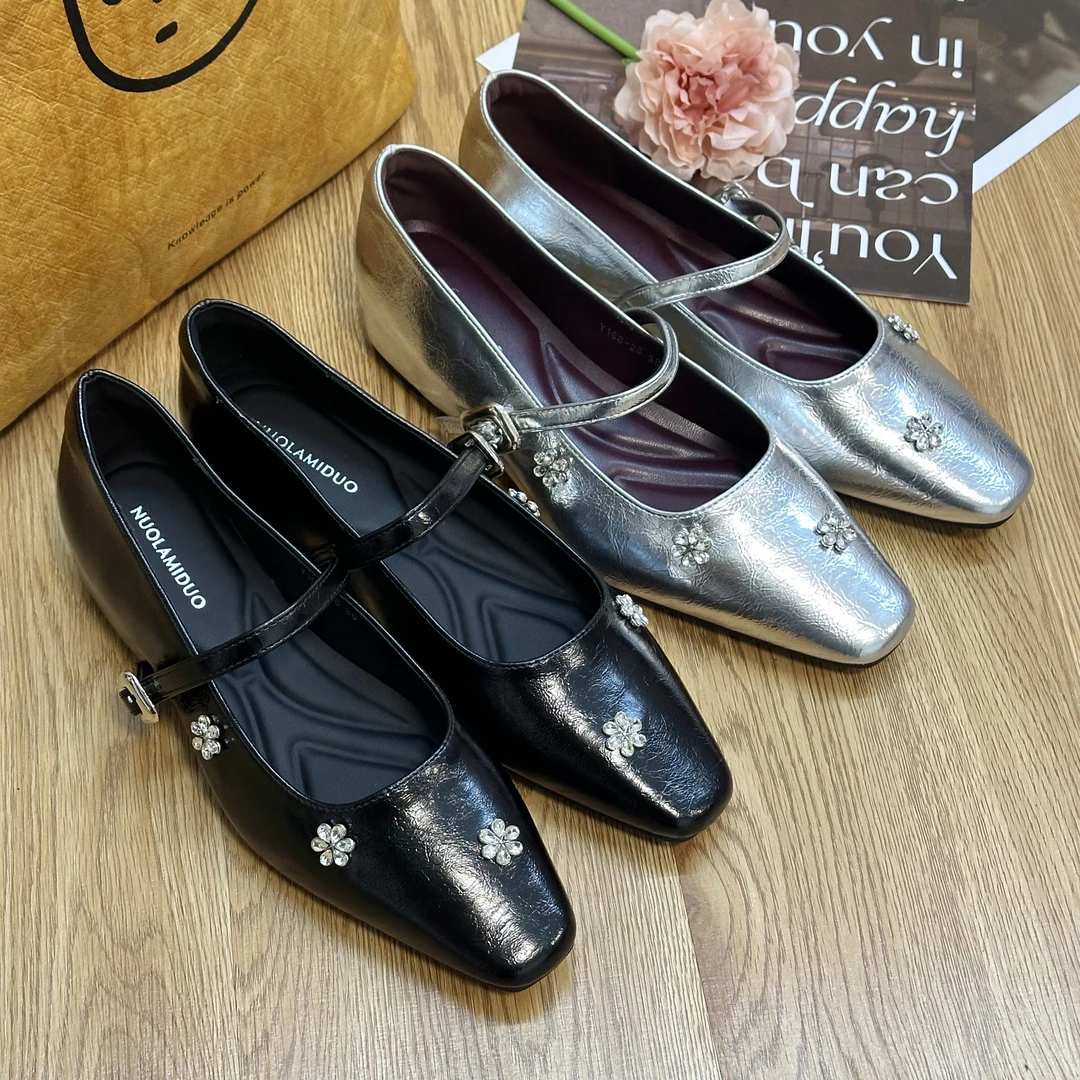 4cm内增高少女风平跟水钻增高单鞋粗跟方头欧若假日风