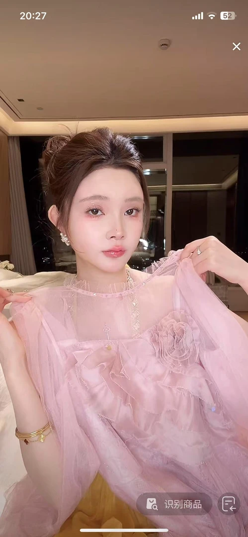 亿蒽 法式优雅网纱亮片蕾丝刺绣温柔绝美连衣裙 202533032A