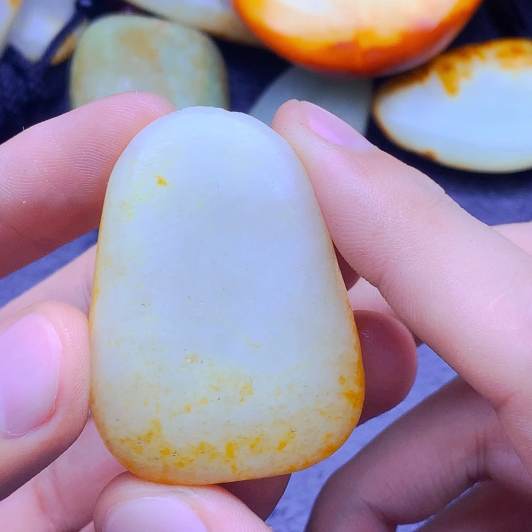 未镶嵌和田玉挂件