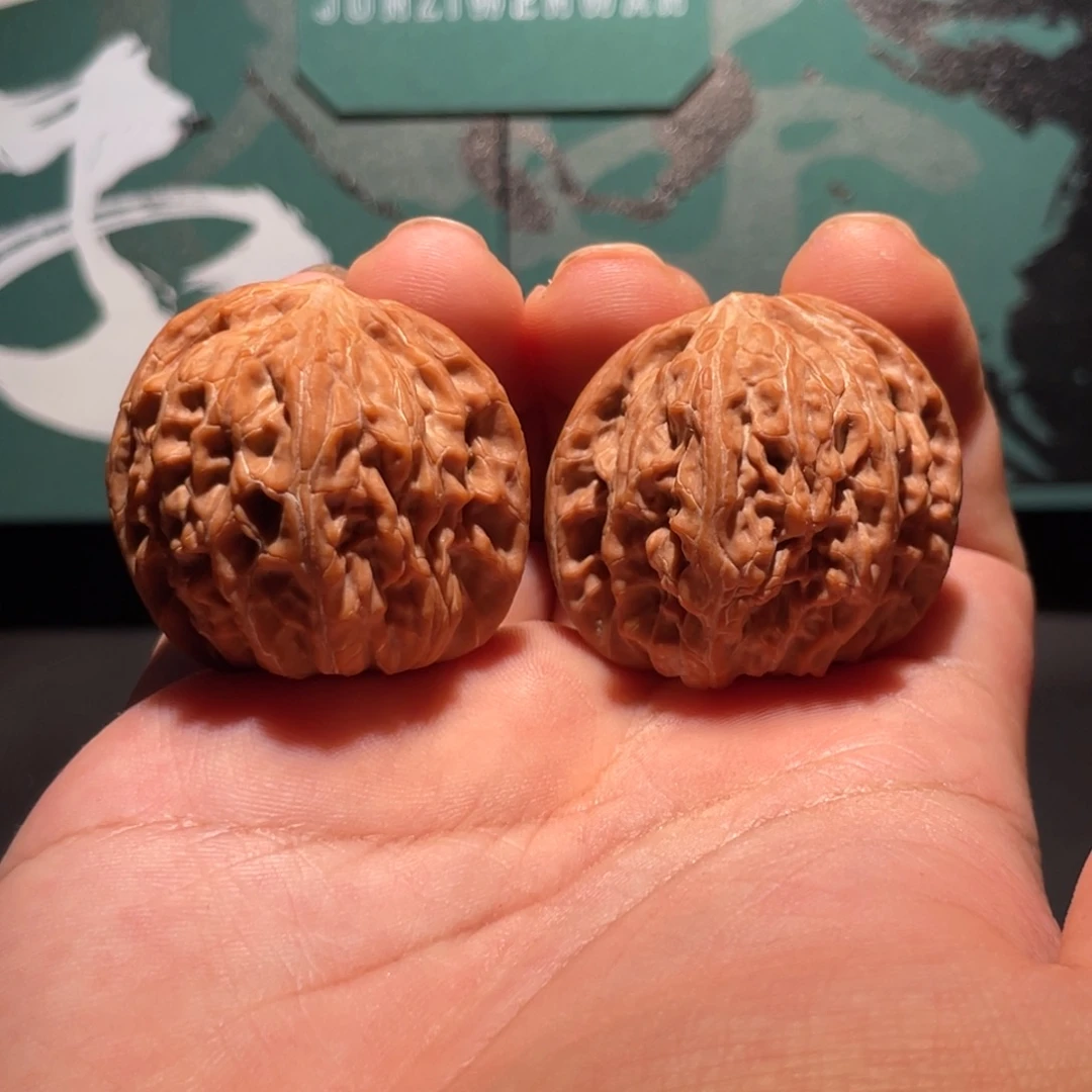 文玩核桃吊坠38房山高磨25120719