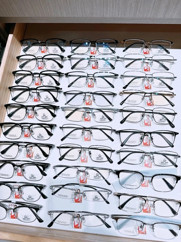 深圳品牌剪标复古钛真半钛镜框半框眼镜架方框钛架黑色黑框