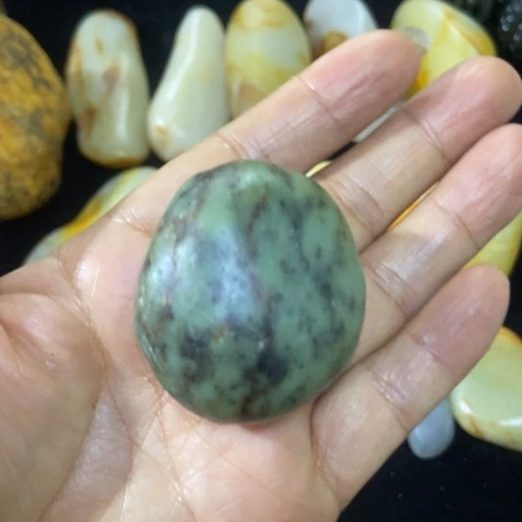 未镶嵌和田玉（糖玉）车挂