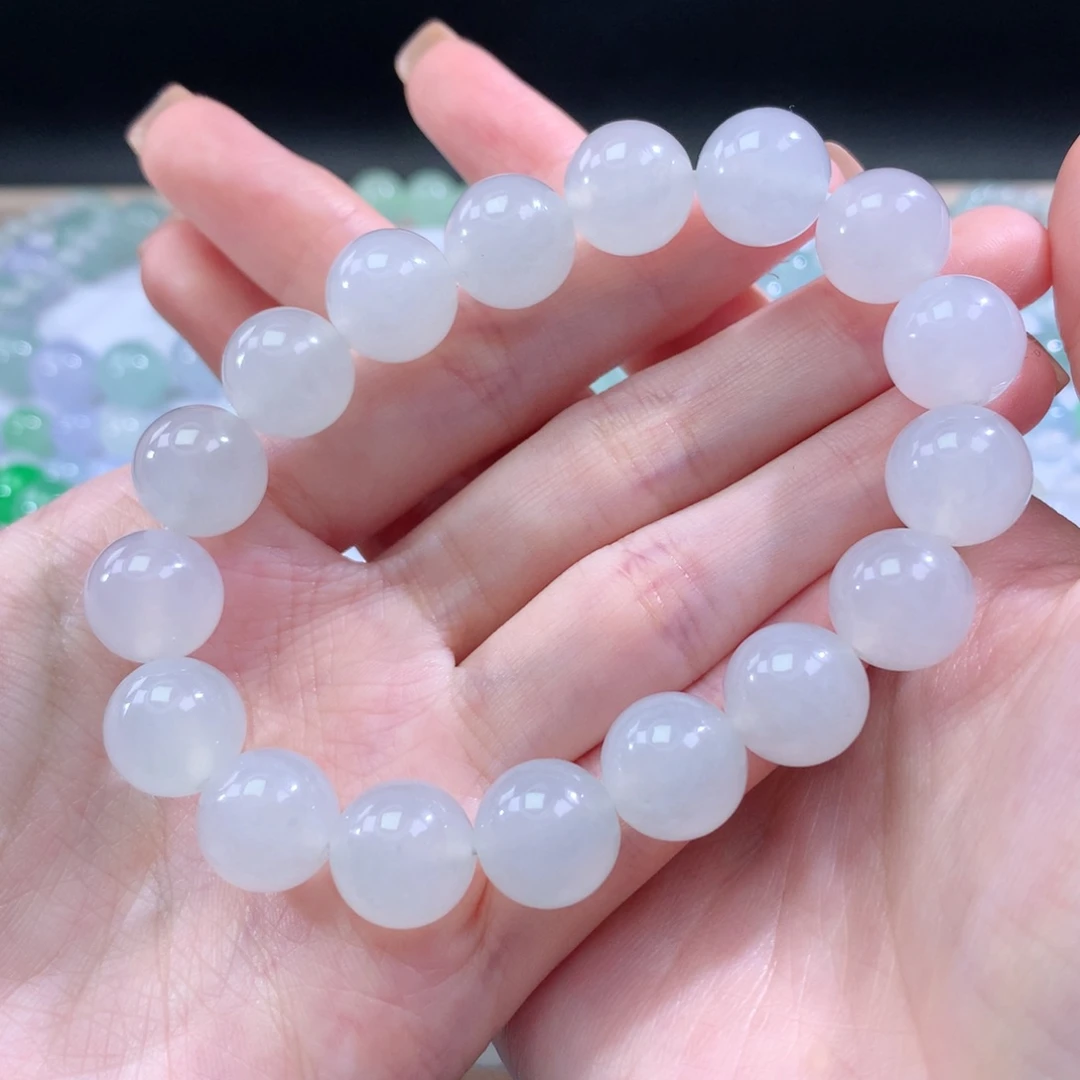 翡翠手链未镶嵌翡翠