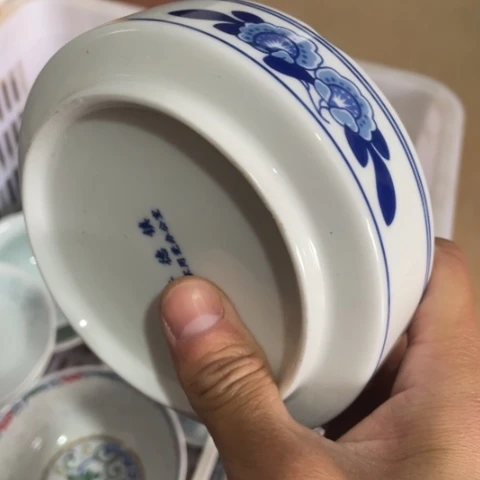 碟景德镇陶瓷烟灰缸双蕾花