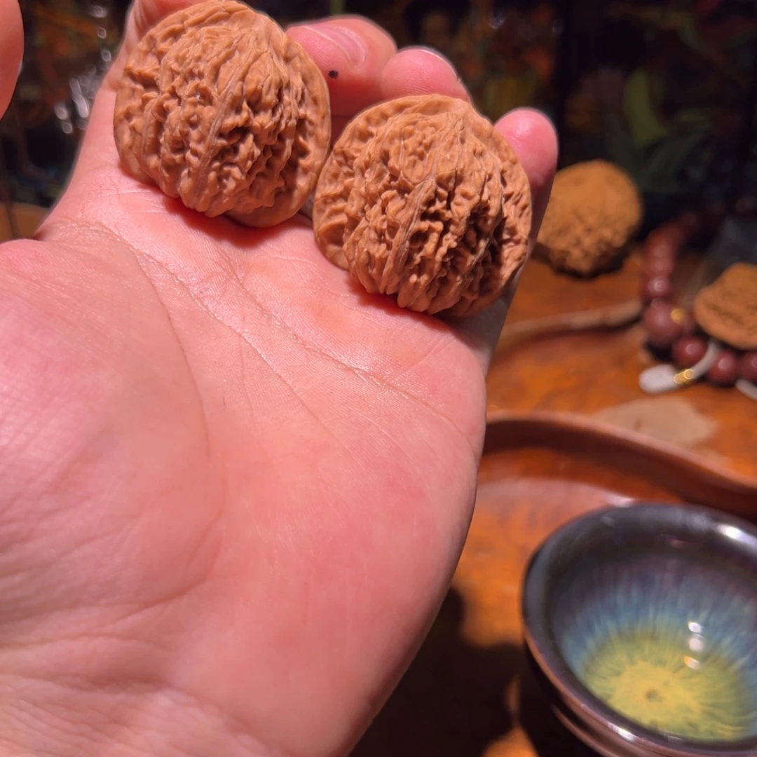 吊坠文玩核桃40山地红皮四座楼