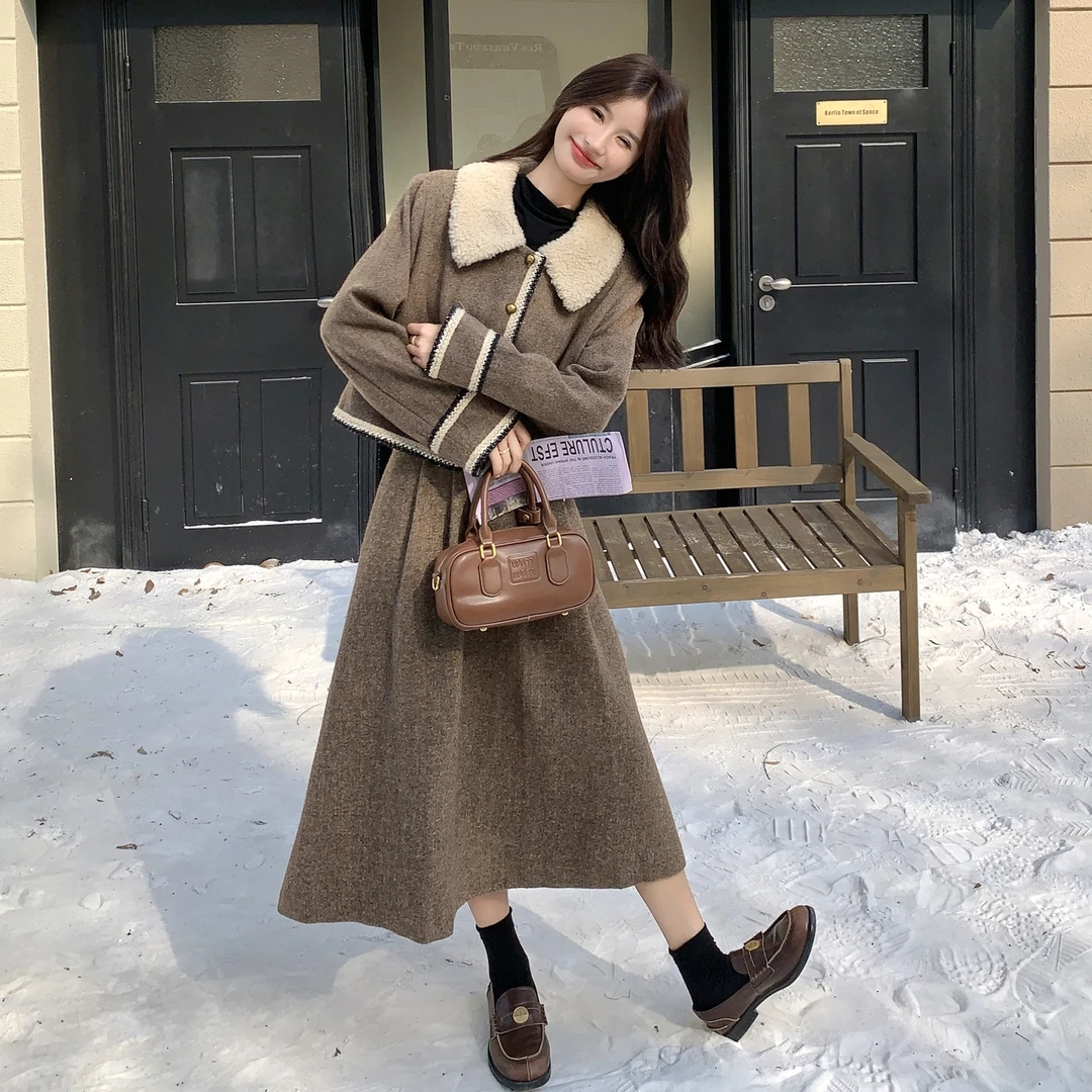 毛呢气质翻领呢拼接外套半身裙两件套女秋冬2025新款感套装冬装