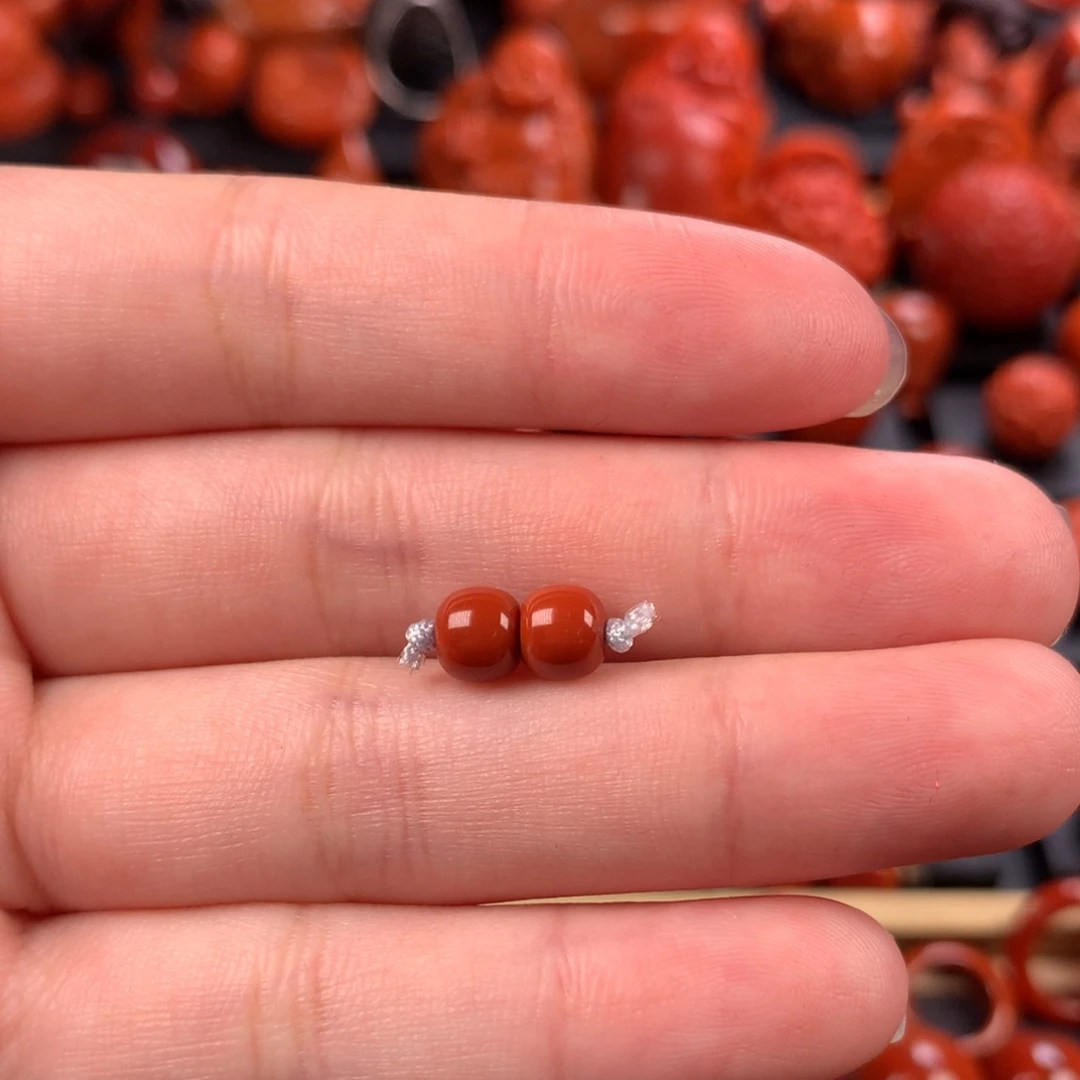 未镶嵌老型对珠6mm南红玛瑙