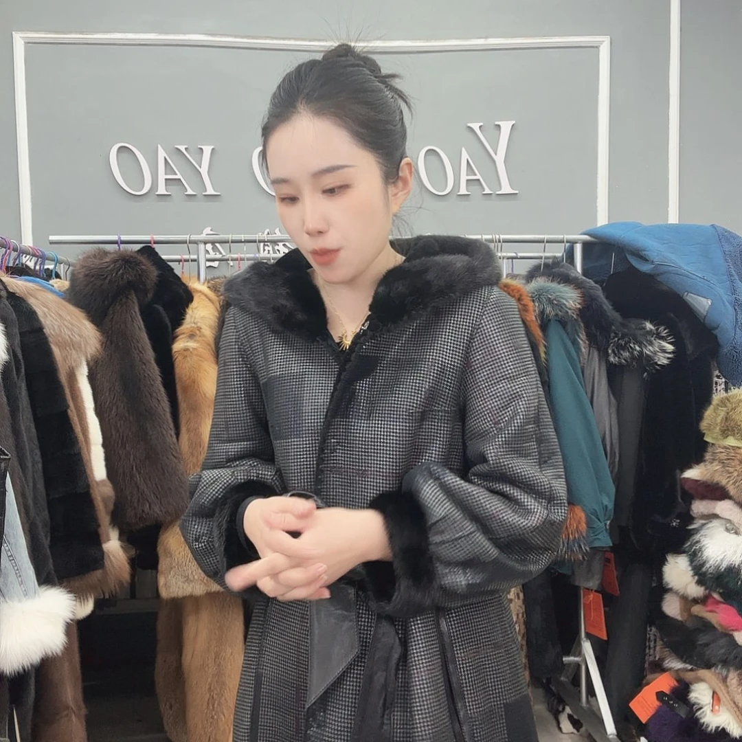 姚小妖家高端皮草