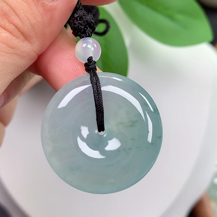 翡翠未镶嵌颈饰平安扣 28.4x6.2mm