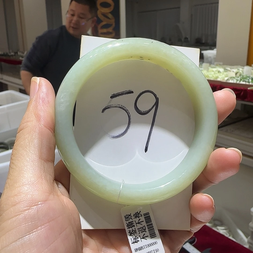 和田玉未镶嵌手镯550