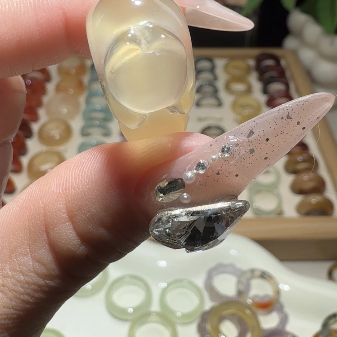 玛瑙/玉髓未镶嵌戒圈7号 港11+