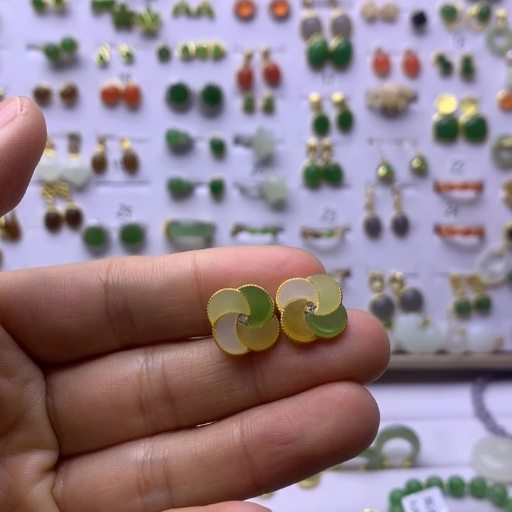 和田玉银S925镶嵌耳饰