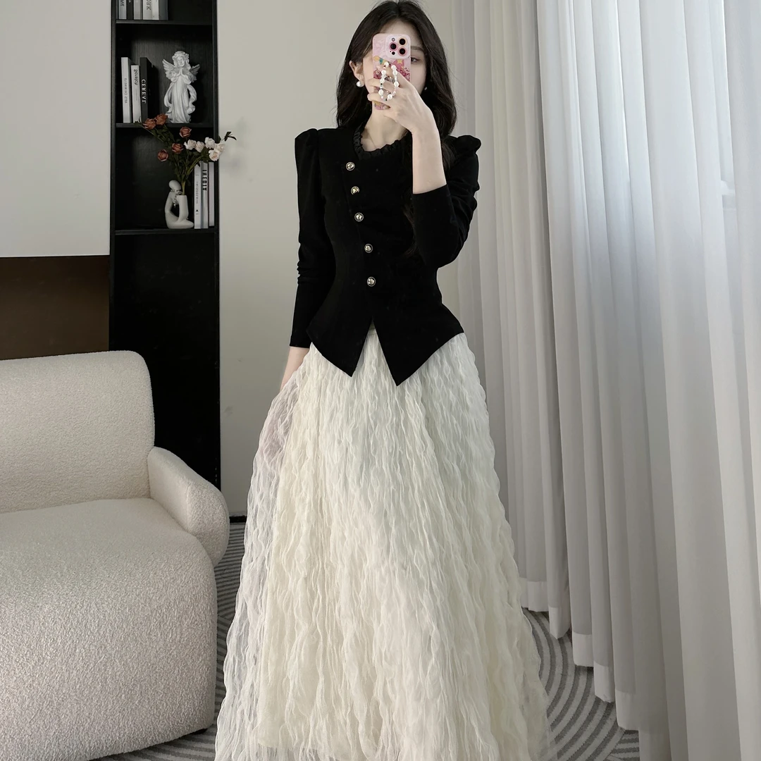 拉夏贝尔25春气质优雅显瘦女主法式温柔上衣+蓬蓬纱裙 10314 YCJ