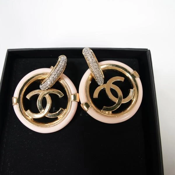 Chanel 亚克力粉金吊坠耳钉