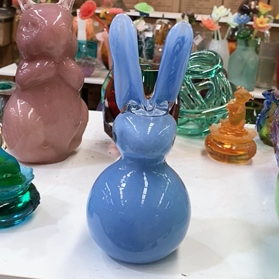 琉璃花瓶高16厘米宽8厘米