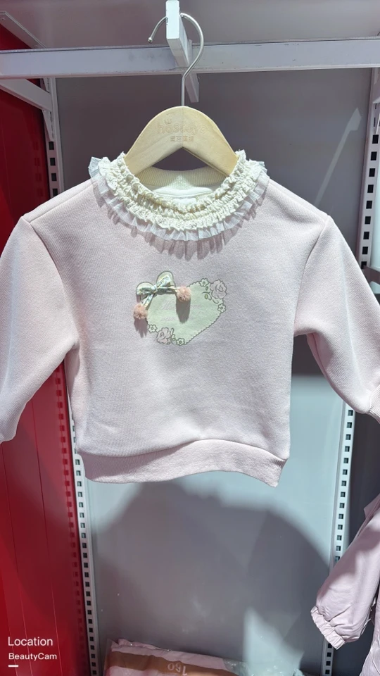 女小童粉色甜美印花卫衣，婴幼儿用品执行标准女童卫衣