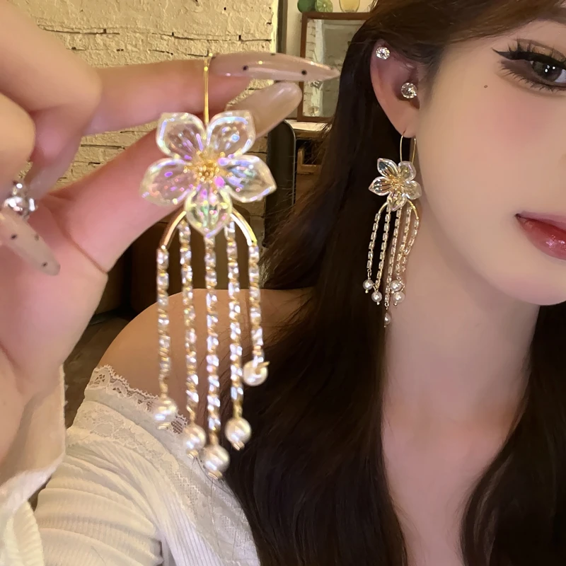 铜合金合成锆石耳饰 轻奢复古满钻超闪花朵耳环高级感新娘耳饰