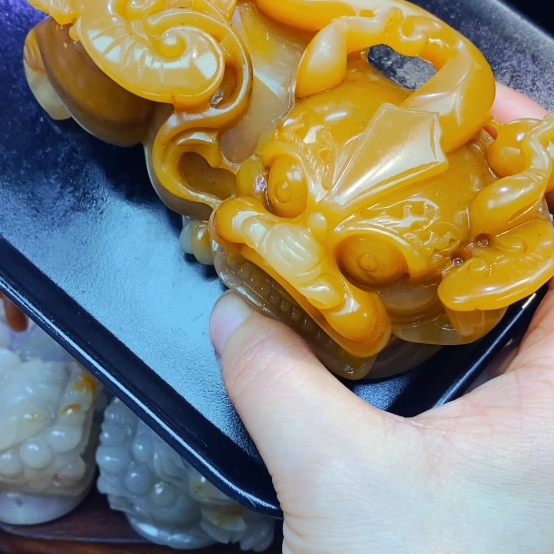 未镶嵌石英质玉（黄龙玉）吊坠(不含链)
