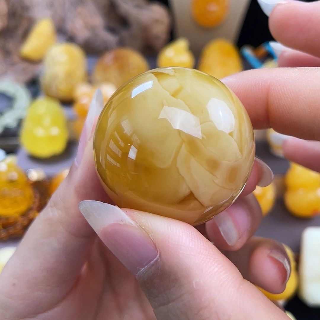 琥珀未镶嵌珠宝奇石