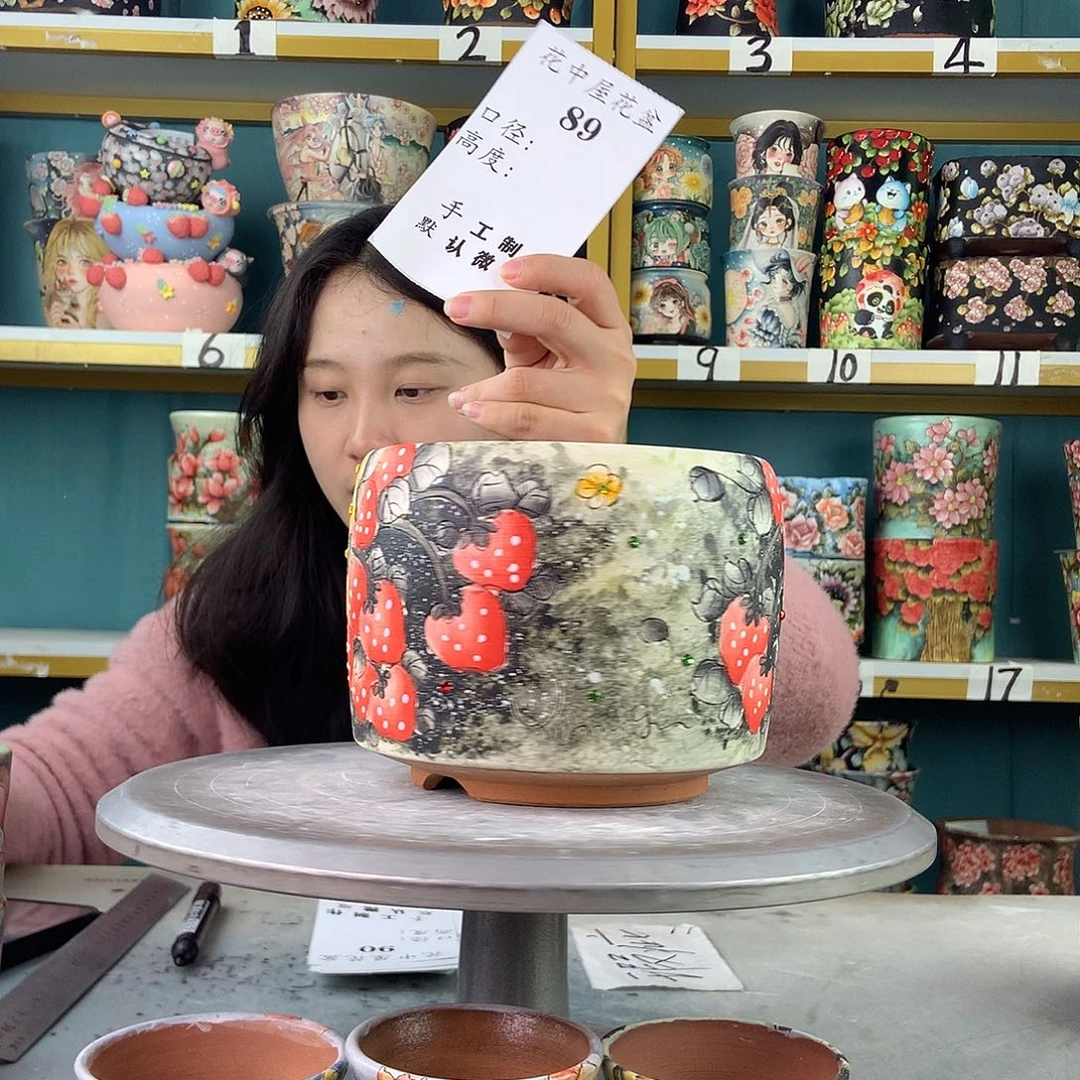 陶景德镇手工花盆89