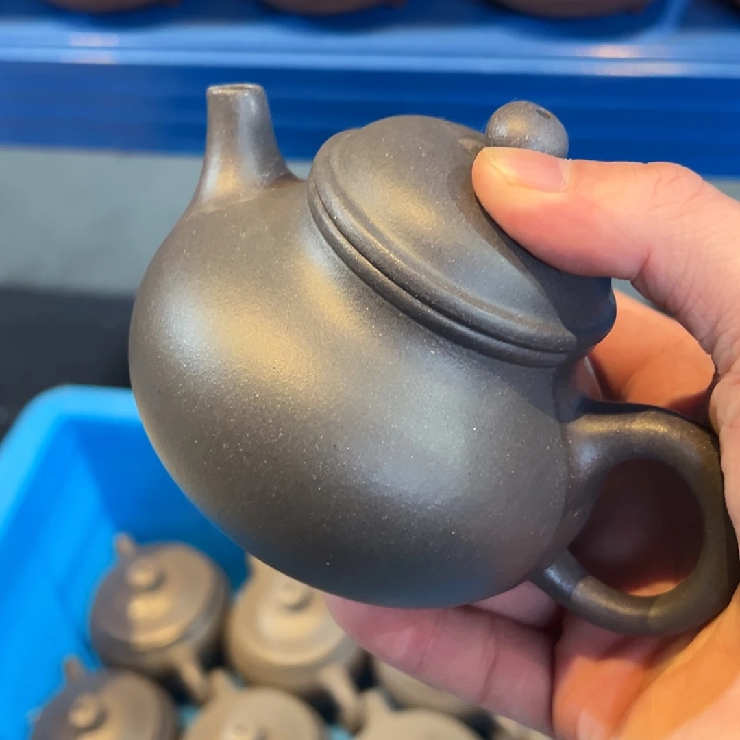茶壶紫砂紫砂的味道很