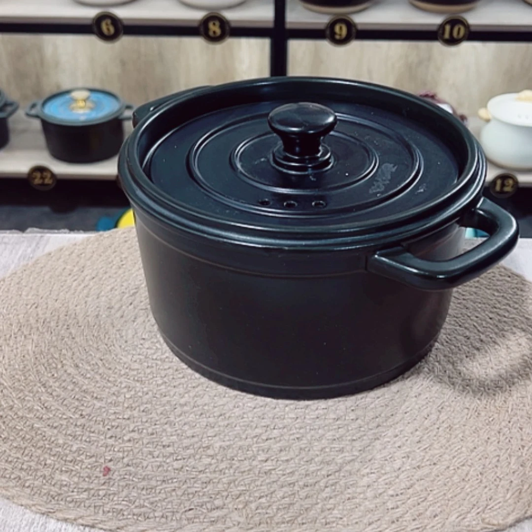 【闪购商品】豆**儿2.5升砂锅，微瑕