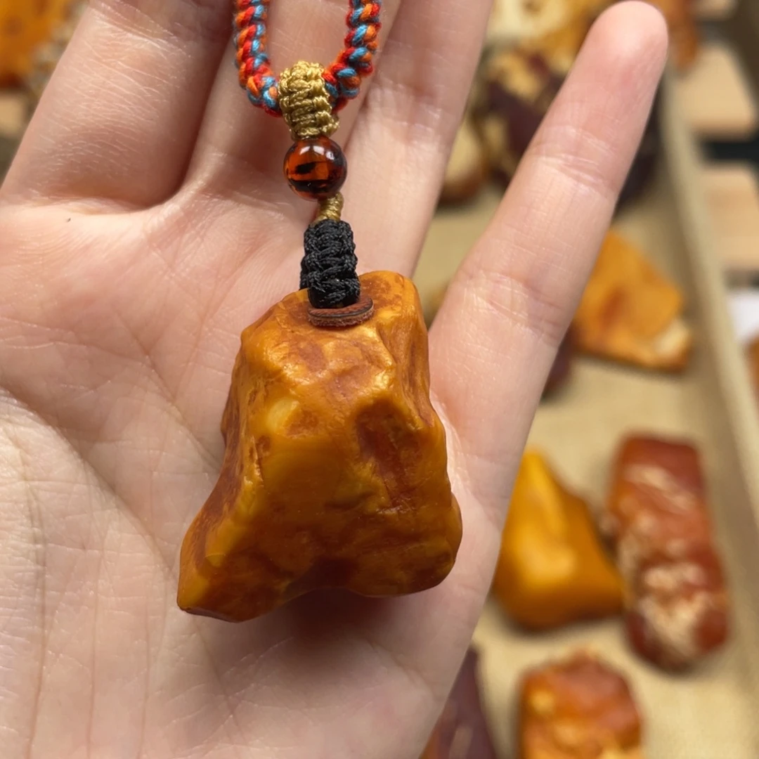 琥珀未镶嵌珠宝奇石