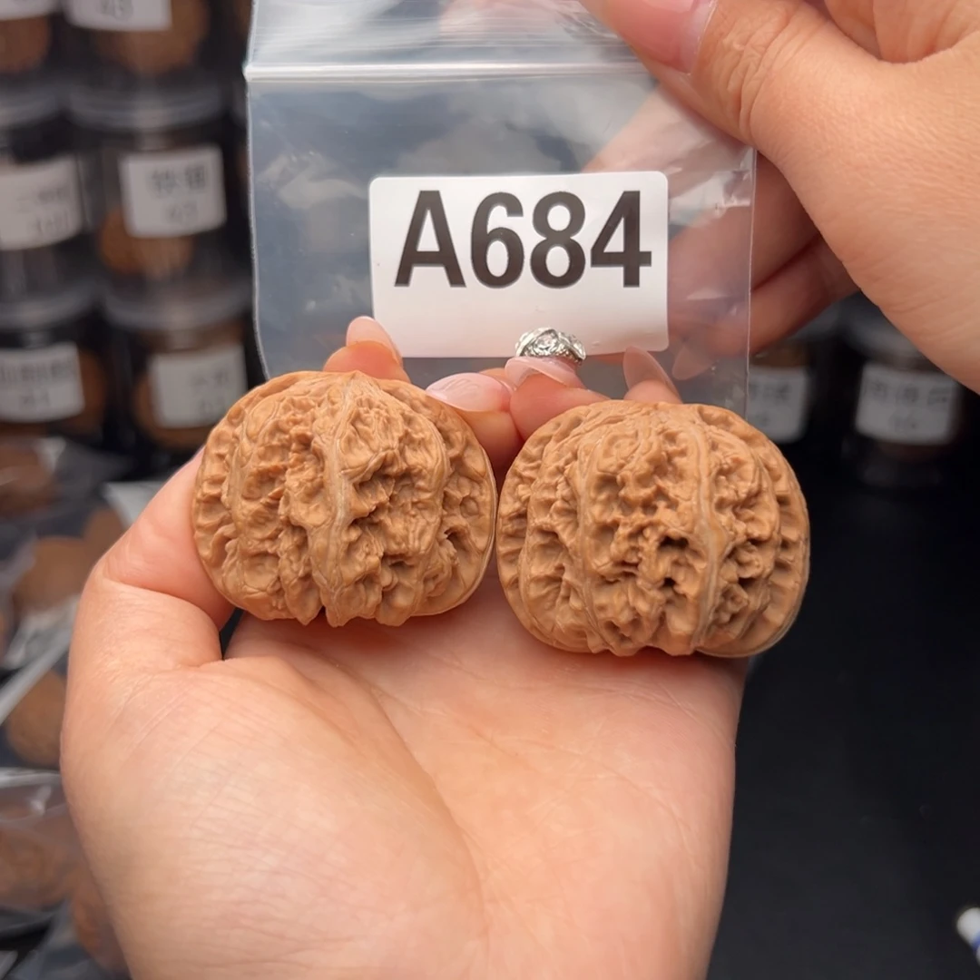 文玩核桃吊坠大粗筋47