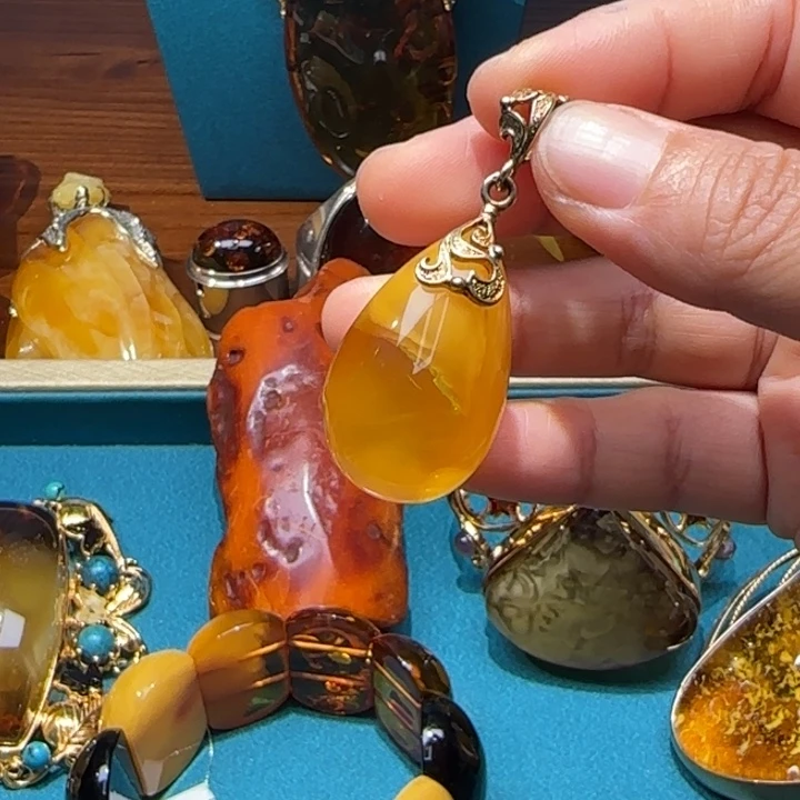 琥珀未镶嵌颈饰波兰设计款琥珀蜜蜡