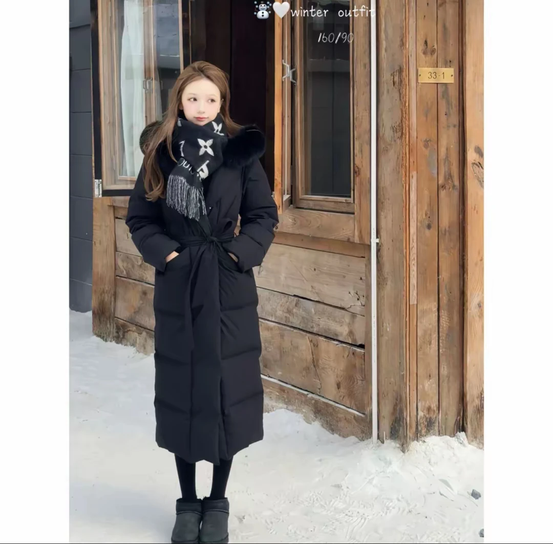 Madofit麻豆/2062挪威冬日 可溯源三星安心绒 连帽狐狸毛领羽绒服