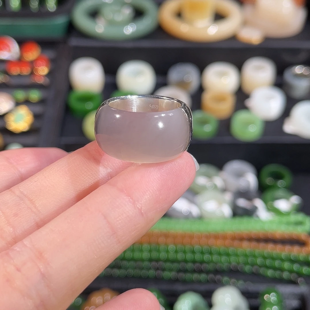 和田玉银S925镶嵌戒指内径15.4 冰紫墩