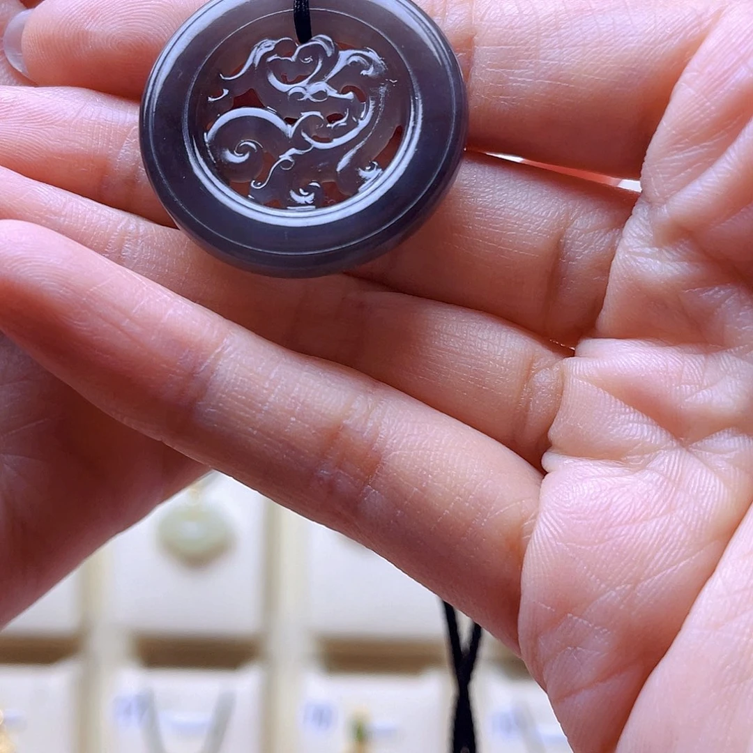 和田玉吊坠(赠链)未镶嵌吖*