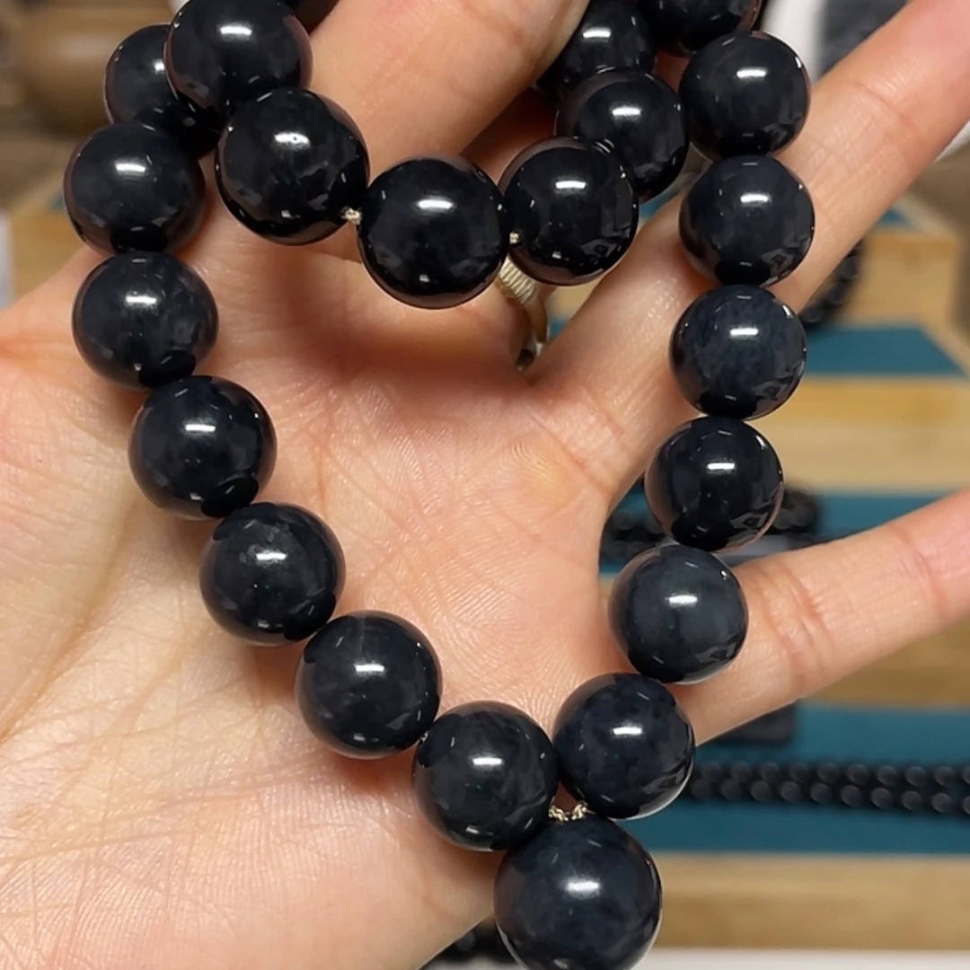 【闪购商品】和田玉（墨玉）未镶嵌吊坠(不含链)刚*卡12圆珠蓝调