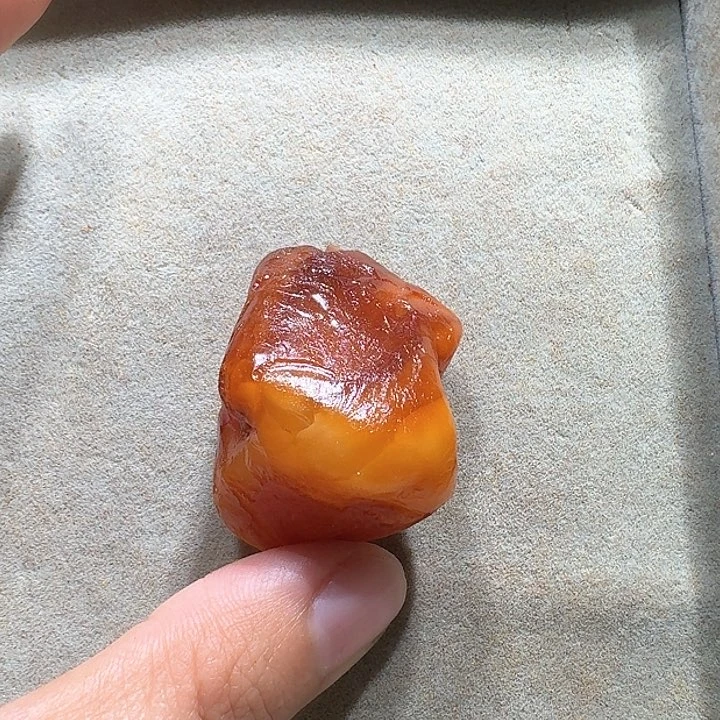 定制琥珀未镶嵌美*定制