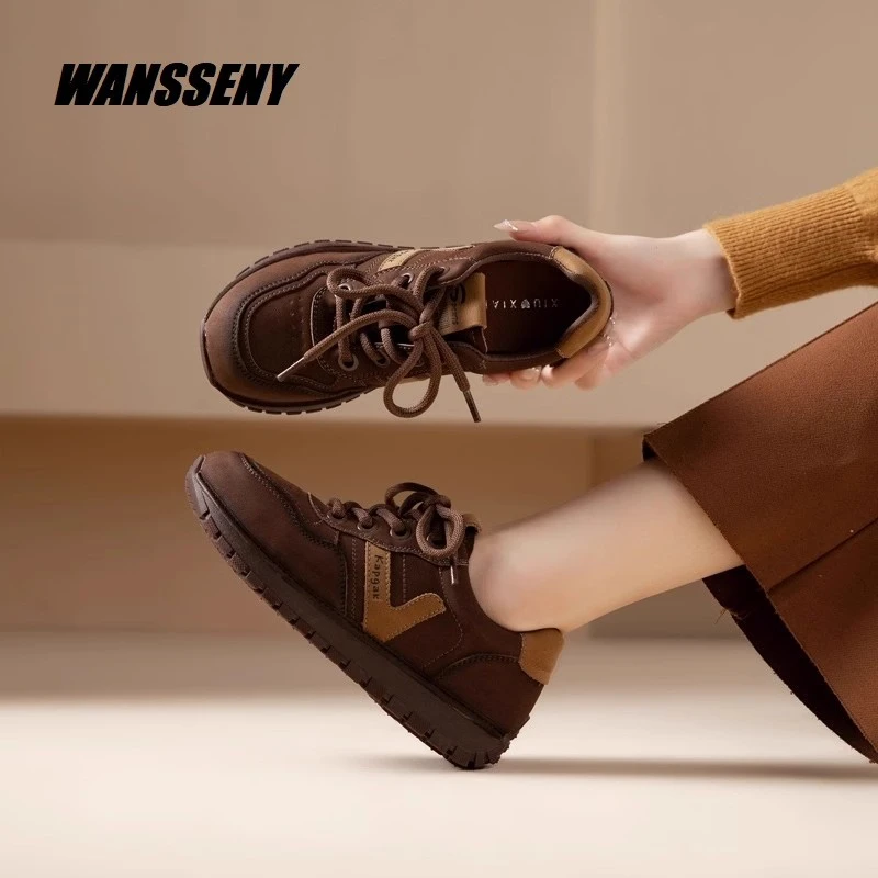 WANSSENY2025年真皮软底妈妈鞋休闲鞋厚底防滑中老年运动鞋旅游鞋