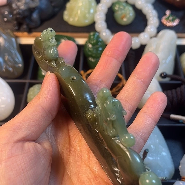 和田玉（碧玉）未镶嵌摆件