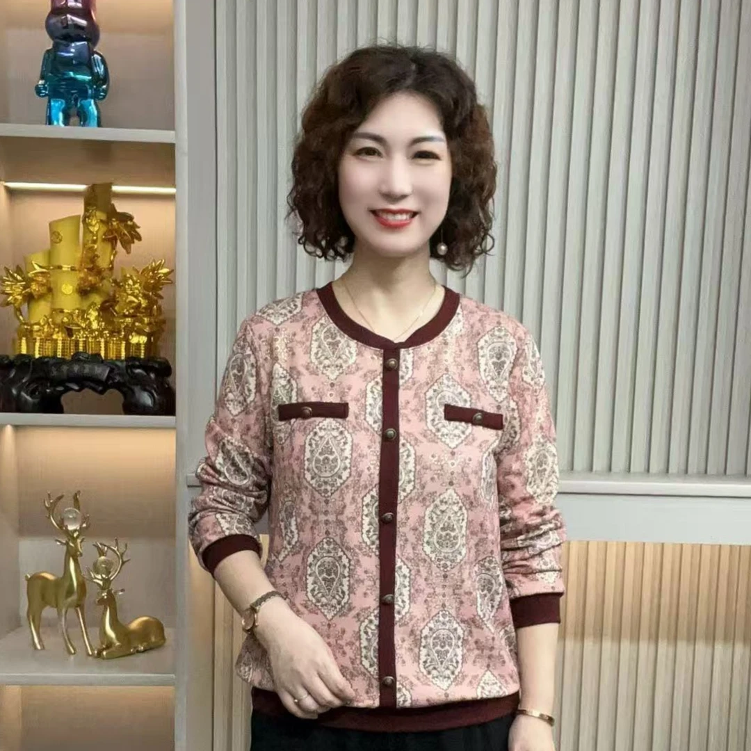 妈妈装流行时尚潮牌女装宽松秋装女士欧若拉独特漂亮上装休闲长袖