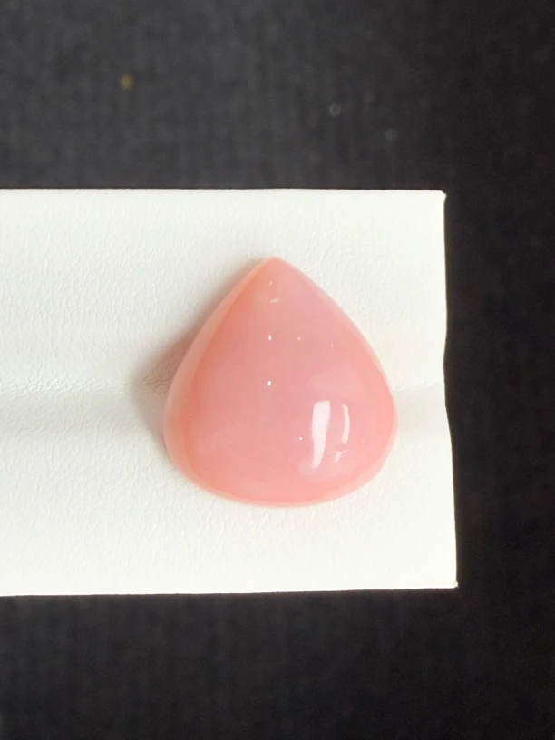 12.785ct天然秘鲁粉欧泊裸石，粉粉嫩嫩小精品，尺寸19×17.8×6.9mm