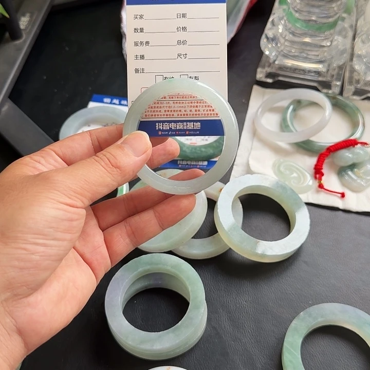 核****定制翡翠未镶嵌翡翠手镯