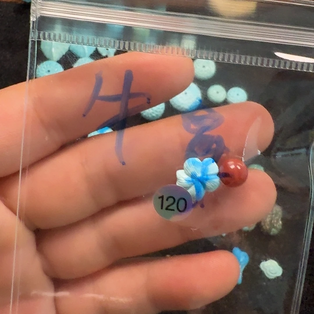 奶***花南红玛瑙未镶嵌珠宝奇石