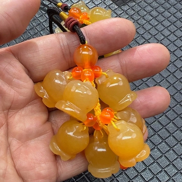 石英质玉（黄龙玉）颈饰未镶嵌