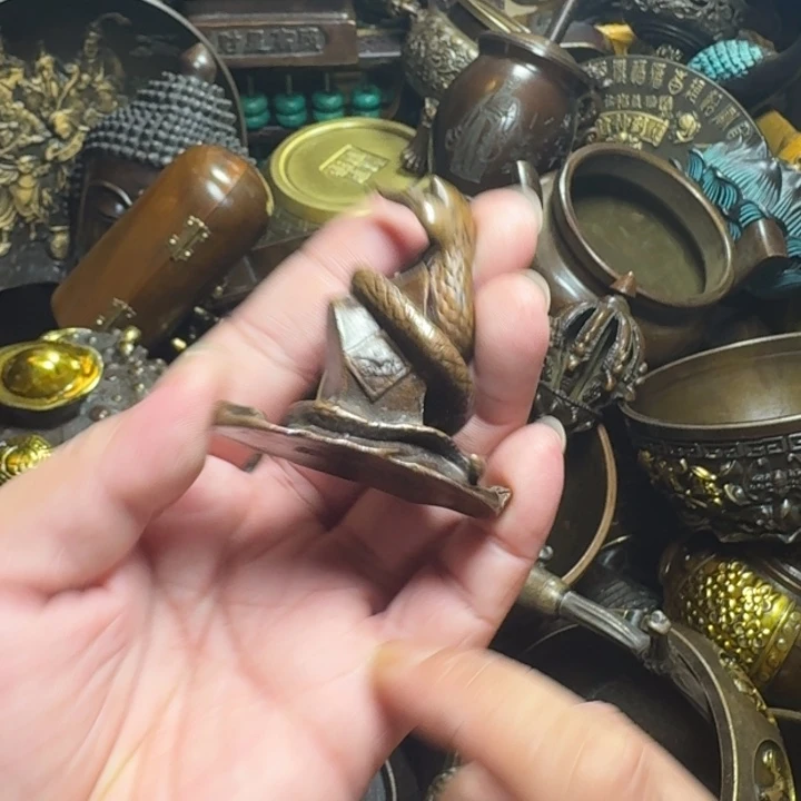 铜器摆件收收藏藏