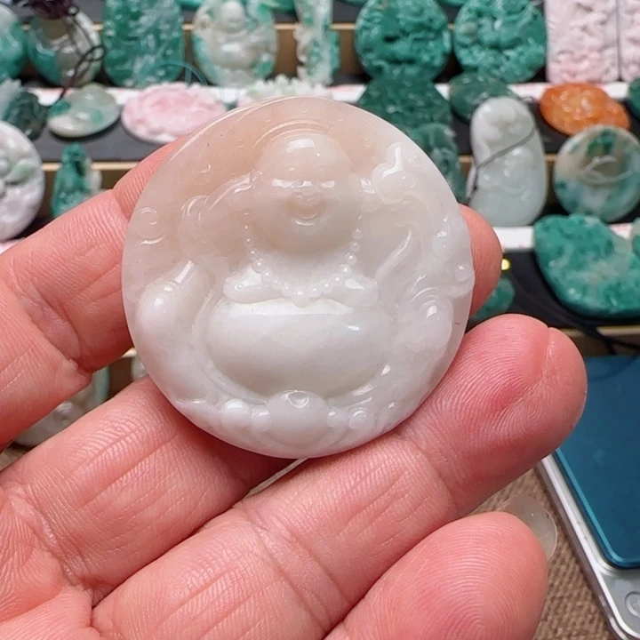 独山玉未镶嵌颈饰